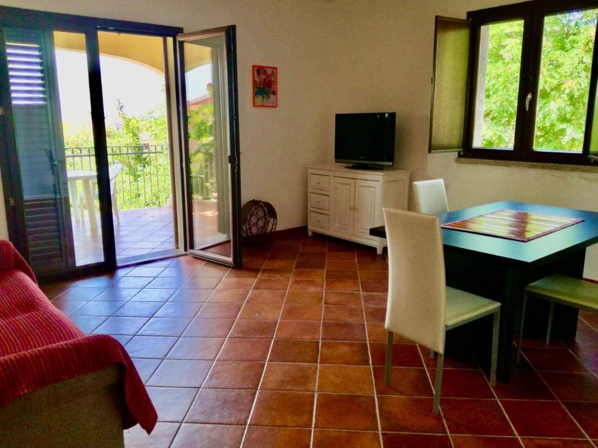 Borgo Bellavista Badesi Vila Exterior foto